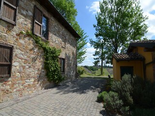 Villa Rovescala Outdoor Recording 13