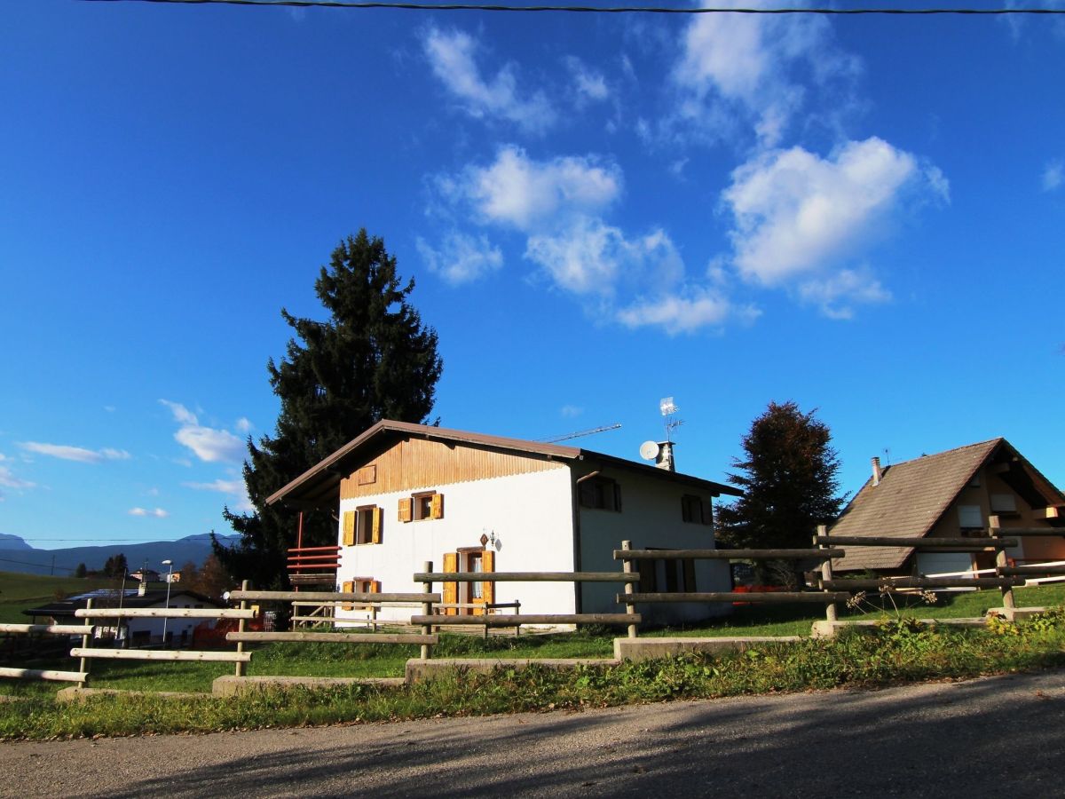 Maison de vacances Lusiana Enregistrement extérieur 1