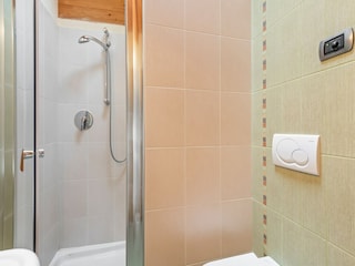 Apartment Brez Features 25