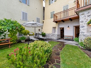 Apartment Brez Outdoor Recording 4