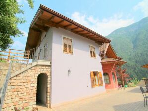 Modernes Ferienhaus mit Swimmingpool und Sauna in Caldes - Bresimo - image1