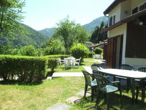 Moderna casa de vacaciones con jardín - Lago Ledro - image1