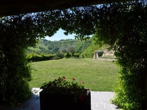 Tranquila casa de vacaciones cerca del bosque en Modigliana, Italia - Modigliana - image1