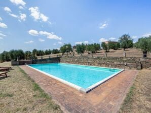 Acogedora casa de vacaciones en Capraia e Limite con piscina - Capraia y límite - image1