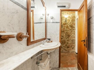 Holiday house Capraia e Limite Features 36