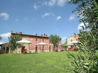 Holiday house Capraia e Limite Outdoor Recording 2