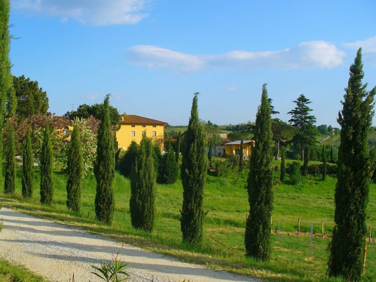 Casa per le vacanze Vinci Registrazione all'aperto 1