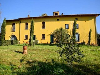 Fattoria Vinci Registrazione all'aperto 1