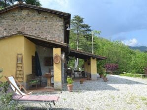 Holiday house Traditionelles Cottage in Pescia mit Whirlpool - Pescia - image1