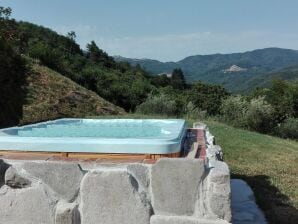 Holiday house Schönes Cottage in Pescia mit Whirlpool - Pescia - image1