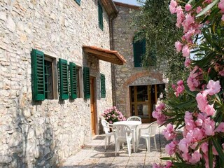 Farmhouse San Baronto Outdoor Recording 8