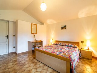 Farmhouse Bucine Features 24