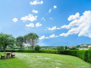 Farmhouse Bucine Outdoor Recording 7