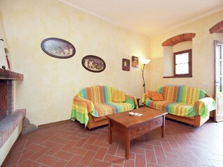 Farmhouse Loro Ciuffenna Features 21