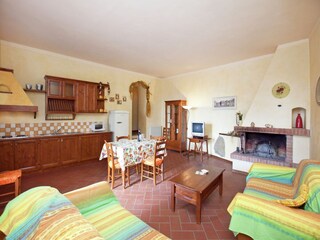 Farmhouse Loro Ciuffenna Features 24