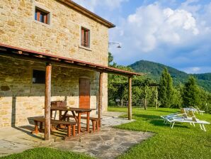 Appartement de vacances à Anghiari avec vue sur les collines - Caprese Michel-Ange - image1