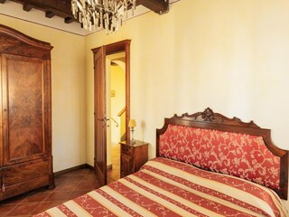 Farmhouse Cortona Features 35