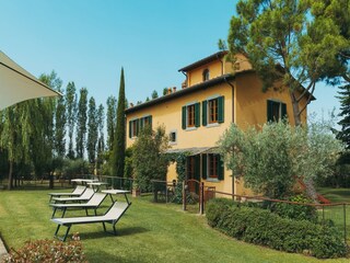 Farmhouse Cortona Outdoor Recording 1