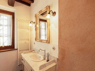 Farmhouse Cortona Features 34
