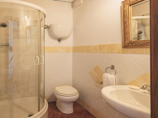 Farmhouse Cortona Features 32