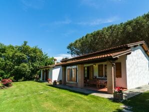 Farmhouse Belvilla by OYO Agriturismo with garden - Castiglion Fiorentino - image1