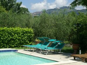 Holiday house Komfortables Apartment bei Cortona mit eigenem Loungebereich - Cortona - image1