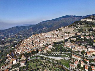 Holiday house Cortona Environment 22
