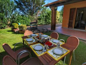 Vakantiehuisje Agriturismo met 2 appartementen, zwembad, tussen Montepulciano en Trasimeno meer - Valiano - image1