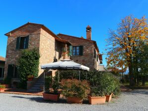 Gezellig vakantiehuis in Toscane op groot terrein - Foiano della Chiana - image1