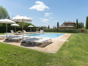Ferienhaus Üppige Wohnung in Lucignano mit Pool - Lucignano - image1
