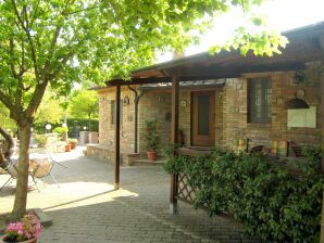 Holiday house Charmantes Cottage mit eigenem Garten in Chiusdino, Toskana - Chiusdino - image1