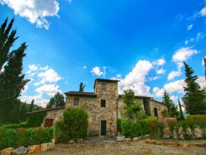 Gemütlicher Bauernhof mit Swimmingpool in Radda In Chianti - Radda in Chianti - image1