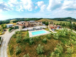 Farmhouse Asciano Environment 34