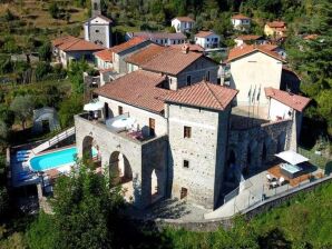 Apartment Wohnung mit Whirlpool und Gemeinschaftspool - Casola in Lunigiana - image1