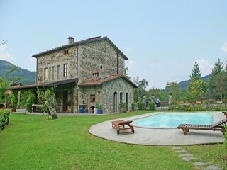 Villa Camporgiano Registrazione all'aperto 5