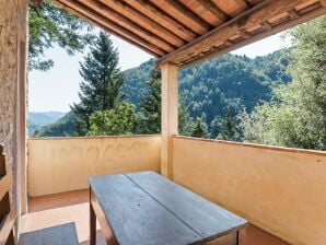 Maison de vacances Magnifique gîte toscan dans les Alpes Apuanes avec barbecue - Pescaglia - image1