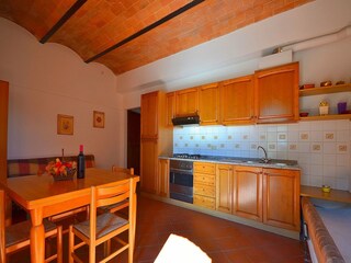 Farmhouse Lajatico Features 16