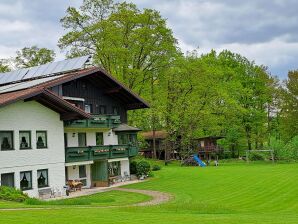 Ferienwohnung 2S  Eichenhain Benat