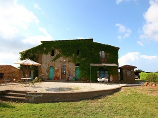 Farmhouse Sorano Outdoor Recording 12