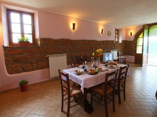 Farmhouse Sorano Features 24