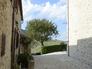 Appartement in Petrella Guidi met tuin - Montefeltro - image1