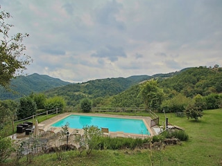 Vakantiehuis Apecchio Buitenaudio-opname 7