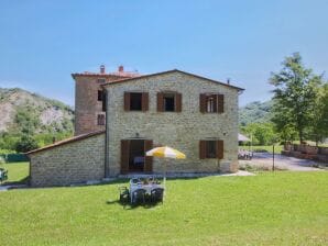 Casa rural Pintoresca mansión en Apecchio con piscina - Apecchio - image1