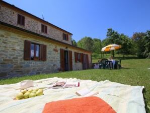 Gîte Chaleureuse demeure à Apecchio avec piscine - Apecchio - image1