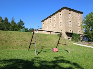 Cottage Apecchio Outdoor Recording 9