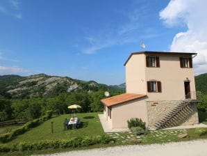 Cottage Schönes Ferienhaus in Apecchio mit Pool - Apecchio - image1