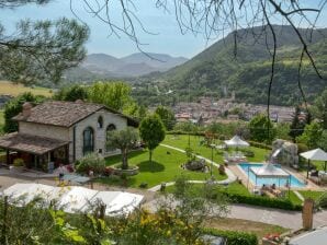 Modern ontspannend vakantiehuis in Cagli met sauna - Acqualagna - image1