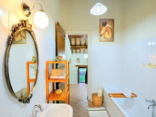 Villa Santa Vittoria in Matenano Características 19