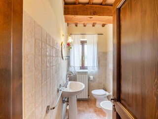 Holiday house Santa Vittoria in Matenano Features 18