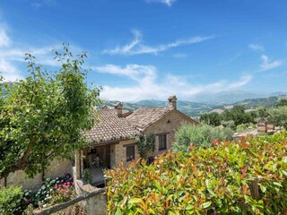 Holiday house Santa Vittoria in Matenano Outdoor Recording 8